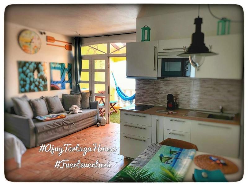 Ajuy Tortuga House Apartment Exterior photo